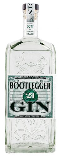 Der New Western Gin aus New York hat einen Alkoholgehalt von 47% vol. und wird aus mindestens 5 Botanicals hergestellt.
