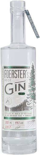 foersters-heide-dry-gin Insgesamt sorgen bescheidene 11 Zutaten sorgen für das Aromenbild des Gins.