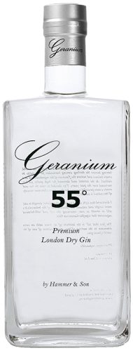Ein Navy Strength Gin mit 55% vol. ist der perfekte Alkoholgehalt, um den Botanicals mehr Gewicht zu verleihen.