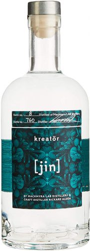 Jede einzelne Flasche von Kreatör Jin Gin aus Schweden wird mit Batch- und Flaschennummer nummeriert und von Rickard signiert.