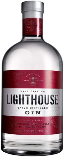 lighthouse-dry-gin Unter der Leitung von Rachel Hall stellt Lighthouse weiterhin Gin in kleinen Chargen mit seiner einzigartigen Mischung aus neun Botanicals he
