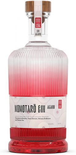 Handverlesene Botanicals bilden die Grundlage für den Momotaro Gin Akainu.