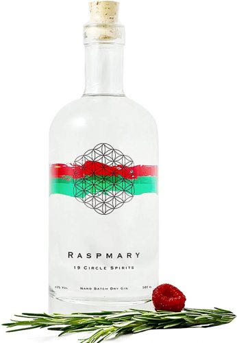 raspmary-gin Die Blume des Lebens schmückt die Vorderseite der 0.5l Flasche.