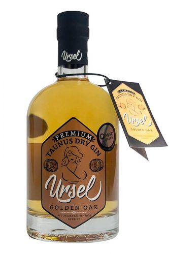 taunus-dry-gin-ursel-golden-oak Die 5-monatige Lagerung in Fässern aus ungarischer Eiche und Kastanie verleiht ihm einen wundervoll milden Geschmack und eine auffällige Goldfärbung.