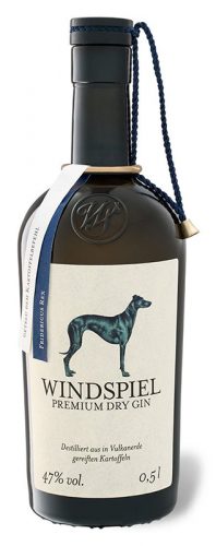 Der aus eigenen Kartoffeln destillierte Rohalkohol stellt die Basis für Windspiel Premium Dry Gin dar.